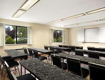 Colony Inn Kent Facilities photo